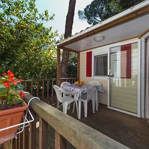 Vakantiepark Diana & Josip Mobile Homes, Biograd Na Moru